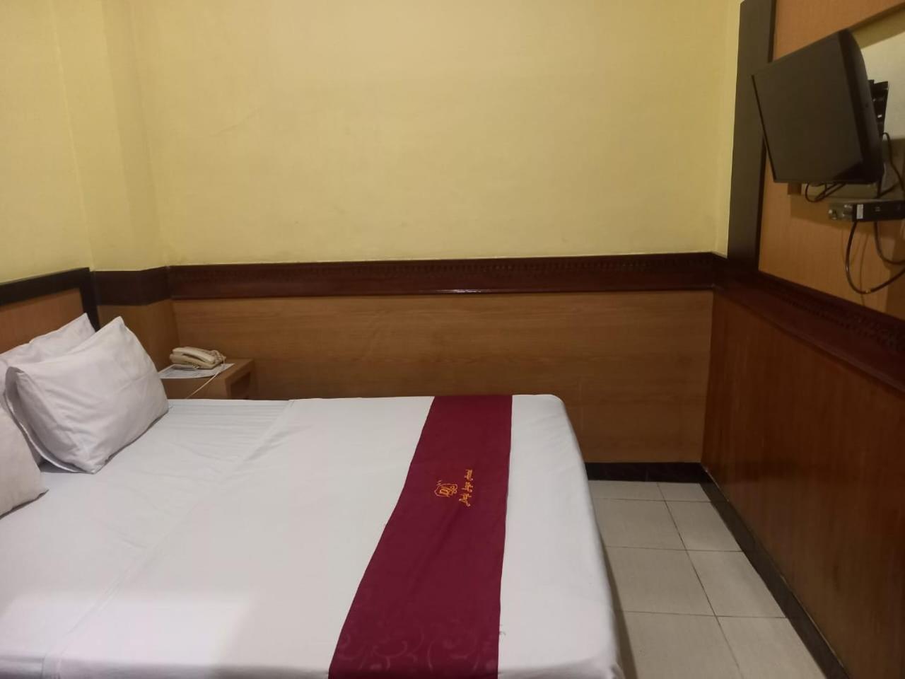 Urbanview Hotel Dedy Jaya Brebes Extérieur photo